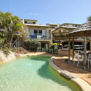 Gorgeous + 100m To + Pool Point Lookout